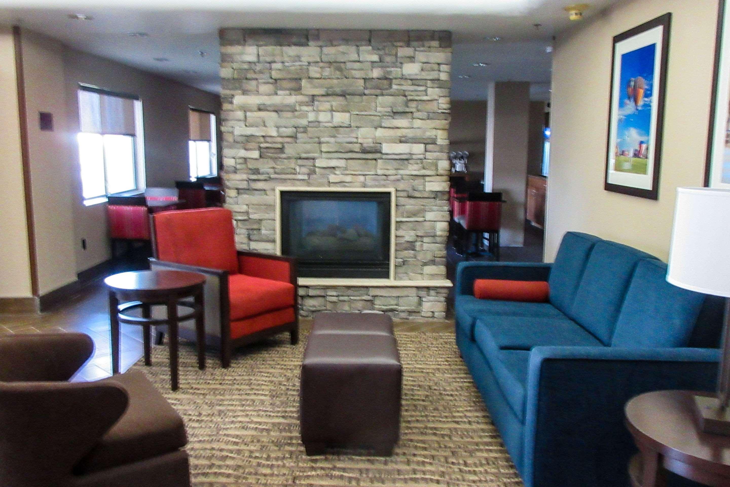 Comfort Inn & Suites Phoenix North - Deer Valley Zewnętrze zdjęcie